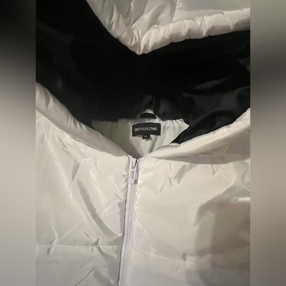 Prettylittlething White Winter Crop Jacket Size 6 - Picture 2 of 7